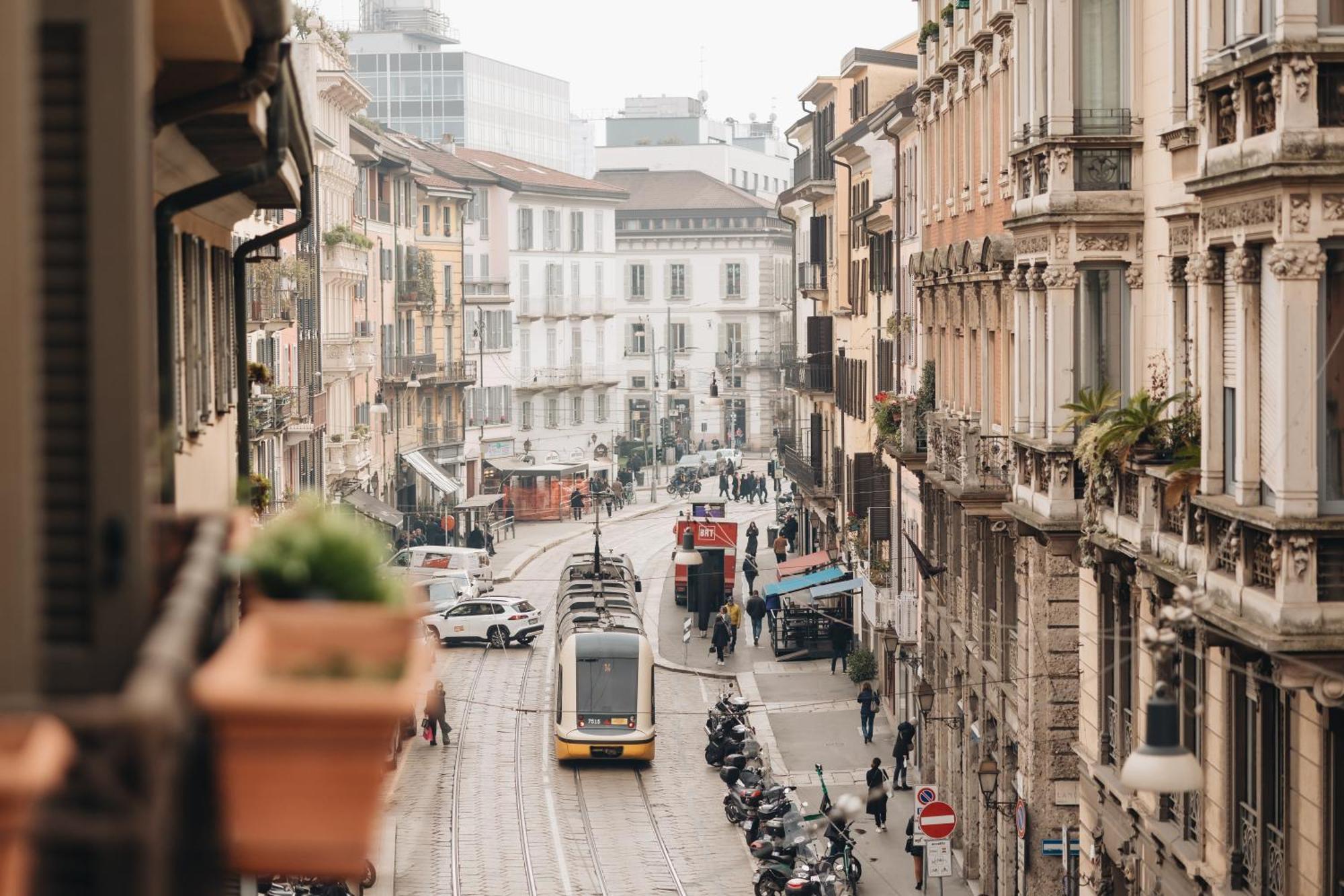 Charming Milan Apartments Brera - Madonnina Exterior photo